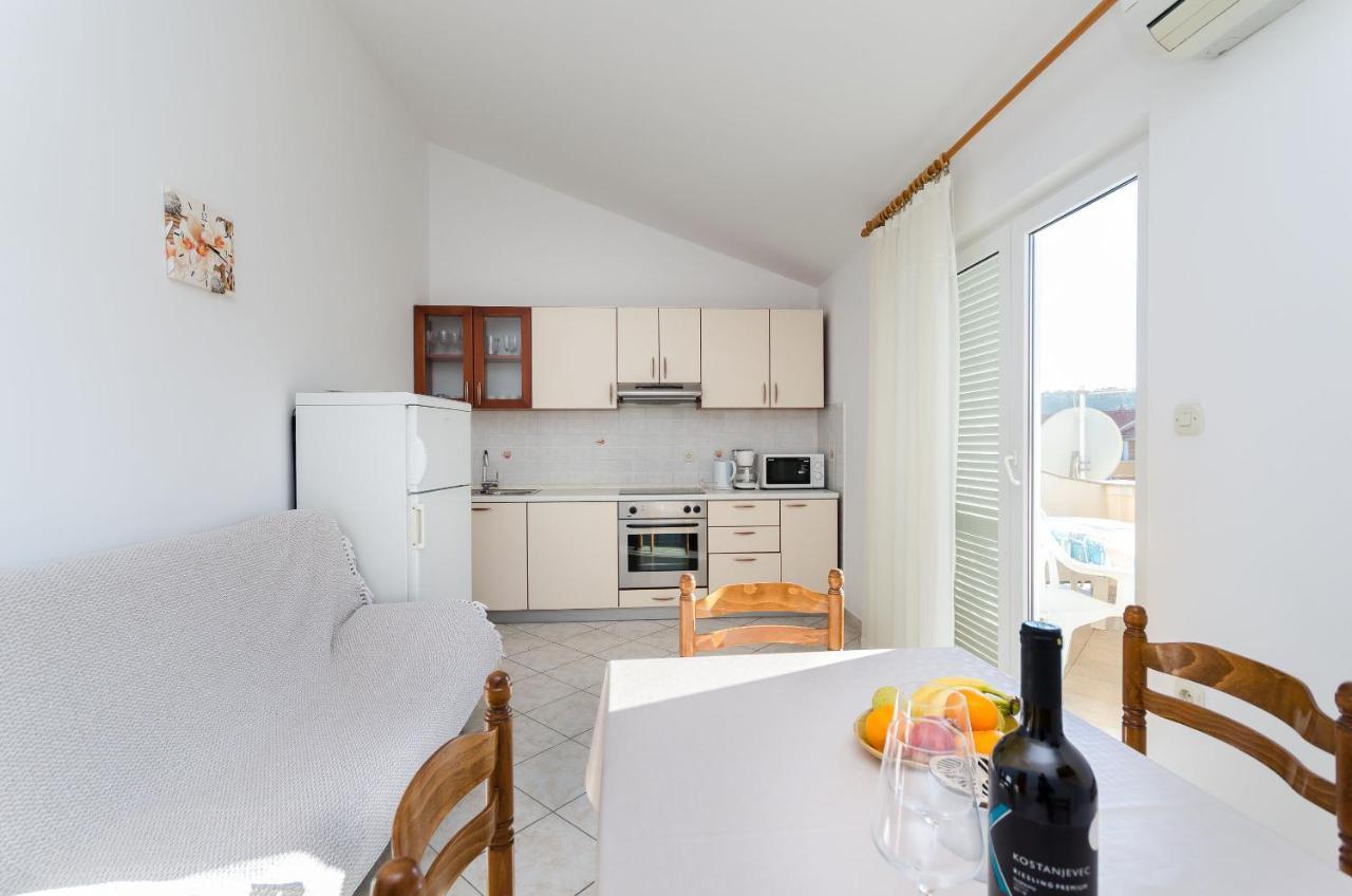 Apartments Marija P Lopar Eksteriør billede