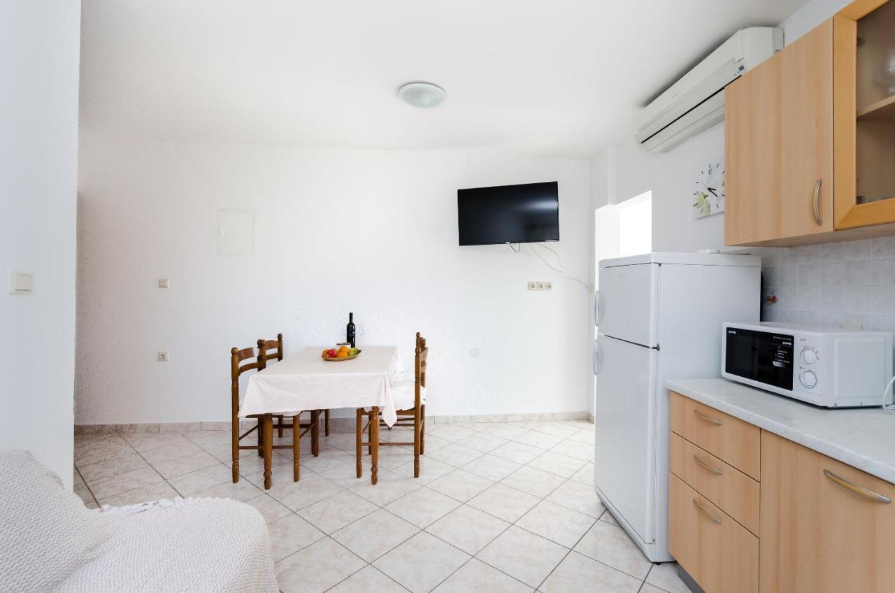 Apartments Marija P Lopar Eksteriør billede